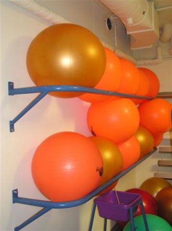 Ablage für diverse Bälle