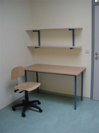 Bücherregal